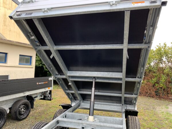 Remorque Benne SARIS - K1276 – 276 x 170 cm – PTAC 2700 kg – 2 Essieux Freinés – Image 3