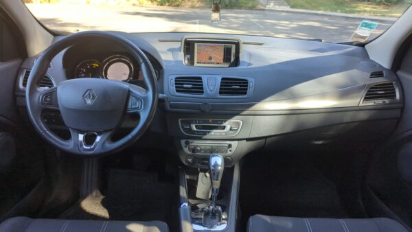Renault Mégane Expression 1.5 dCi 110 EDC6 – 2013 – 107 225 km – Boîte Auto – Image 9