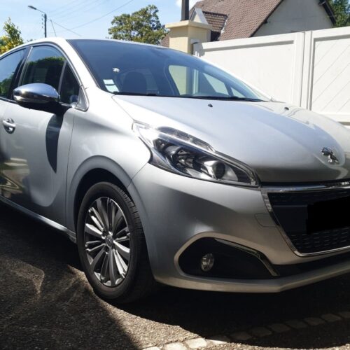 Peugeot 208 Allure 1.2 PureTech 82 – 2016 – Seulement 33 299 km !