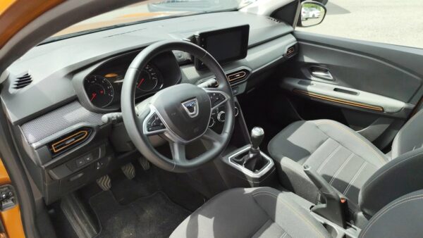 Dacia Sandero Stepway Confort - ECO-G 1.0 TCe 100 – Image 4