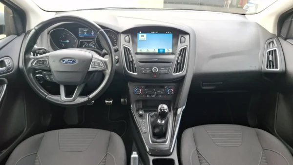 Ford Focus ST-Line - 1.5 TDCI 120 2018 Diesel – Image 11