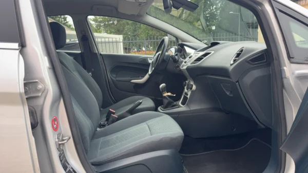 Ford Fiesta Titanium - 1.4 TDCi 70 2012 Diesel – Image 11