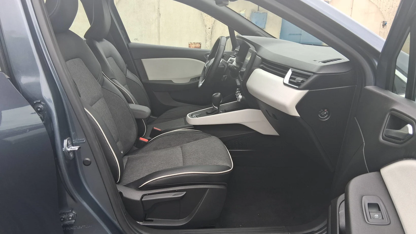 Renault Clio Intens - 1.6 E-Tech 140 EDC 2022 Hybride essence – Image 11
