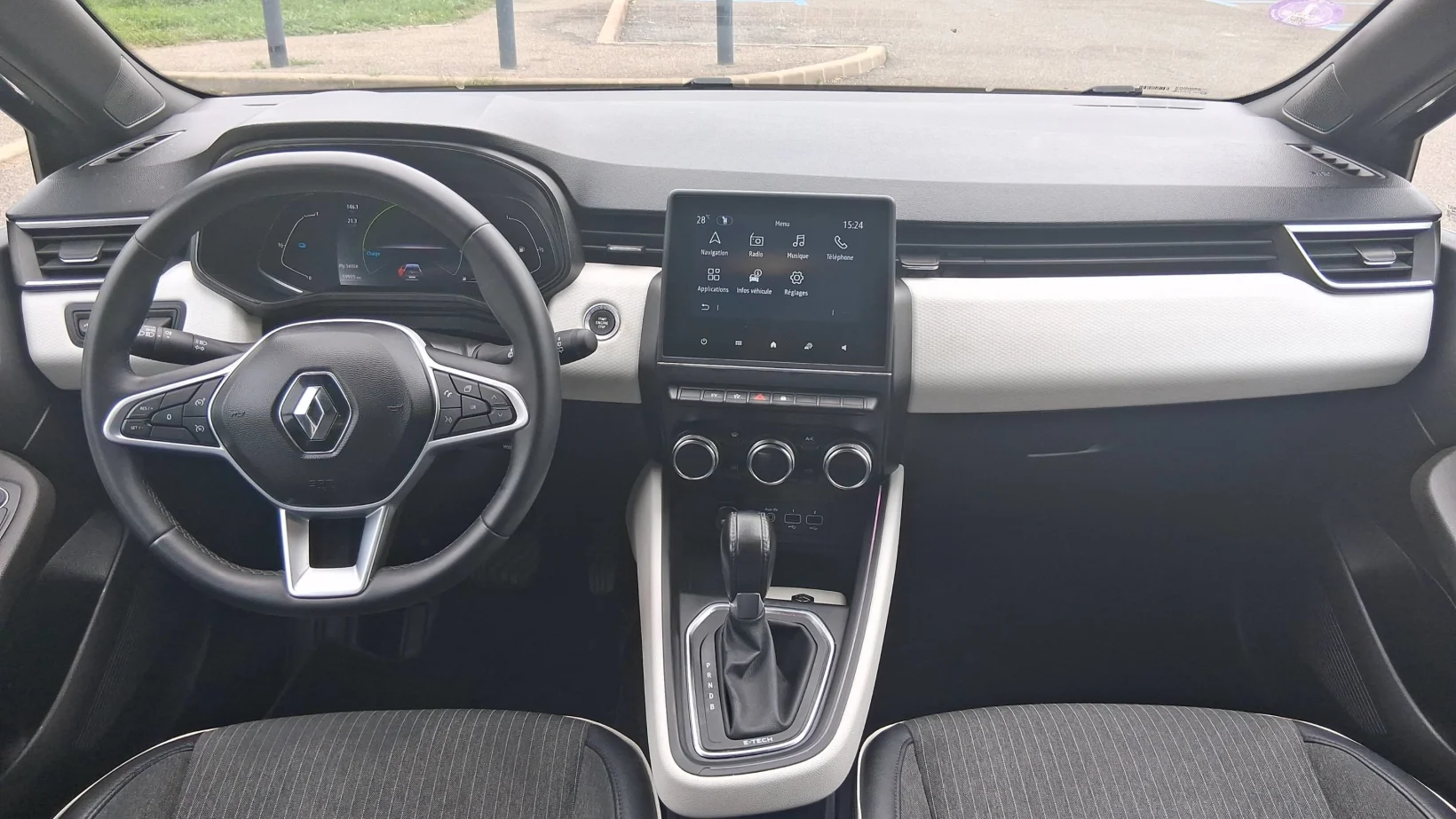 Renault Clio Intens - 1.6 E-Tech 140 EDC 2022 Hybride essence – Image 13