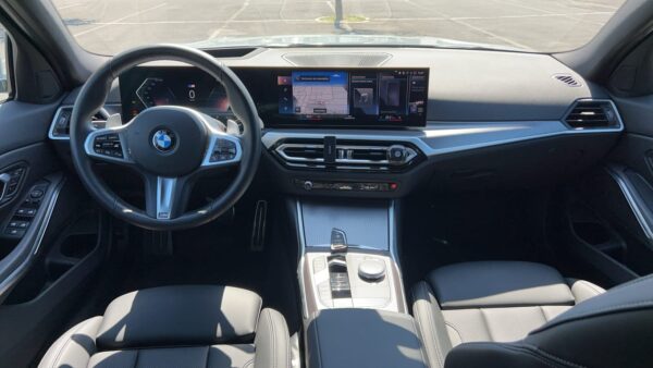BMW Serie 3 Pack M - 318i 156 BVA 2024 Essence – Image 8