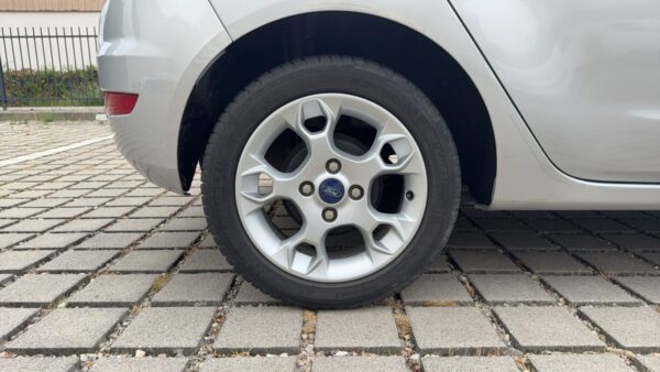 Ford Fiesta Titanium - 1.4 TDCi 70 2012 Diesel – Image 4