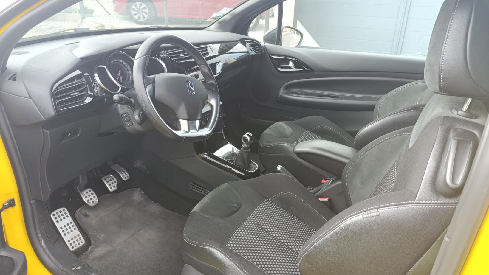 Citroen DS3 So Chic - 1.6 VTi 120 2011 Essence – Image 7