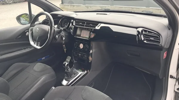 Citroen DS3 Sport Chic - 1.6 THP 155 2015 Essence – Image 7