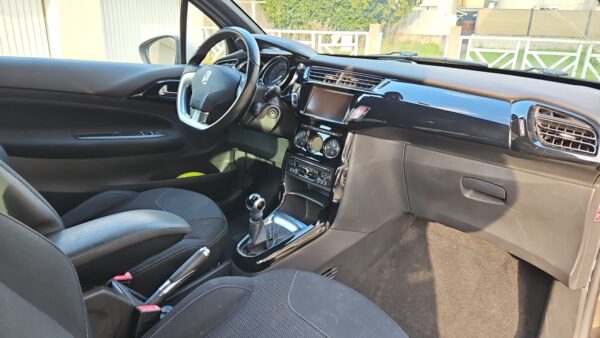 Citroen DS3 So Chic - 1.6 VTi 120 2014 Essence – Image 8