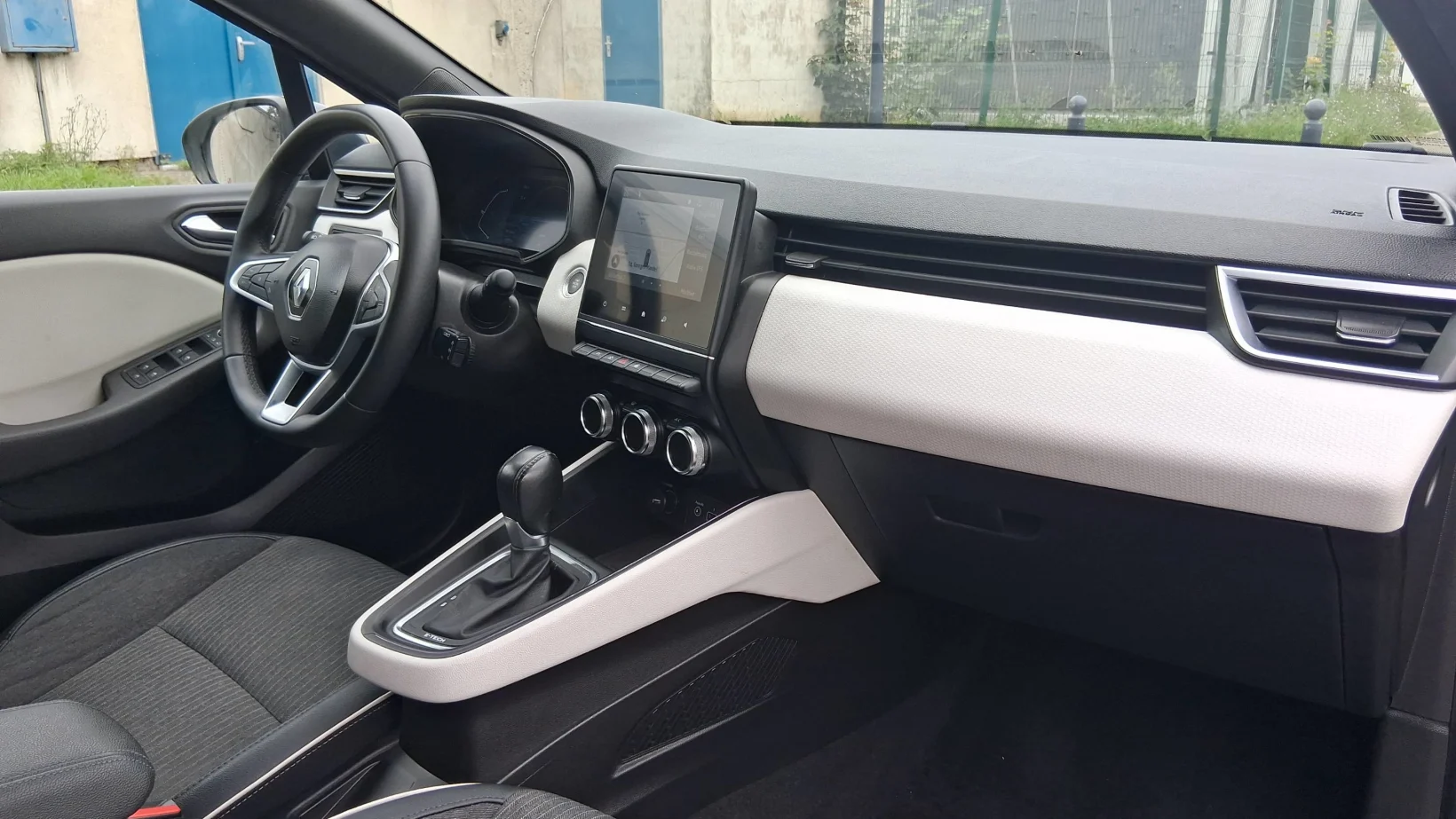 Renault Clio Intens - 1.6 E-Tech 140 EDC 2022 Hybride essence – Image 9