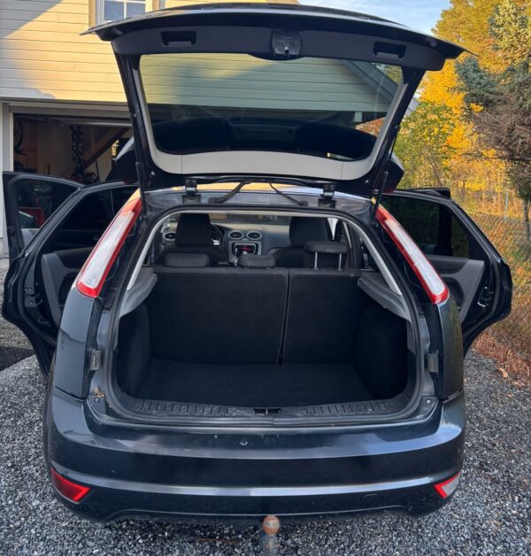 Ford Focus 1.6 TDCI 90 ch Trend – Image 7
