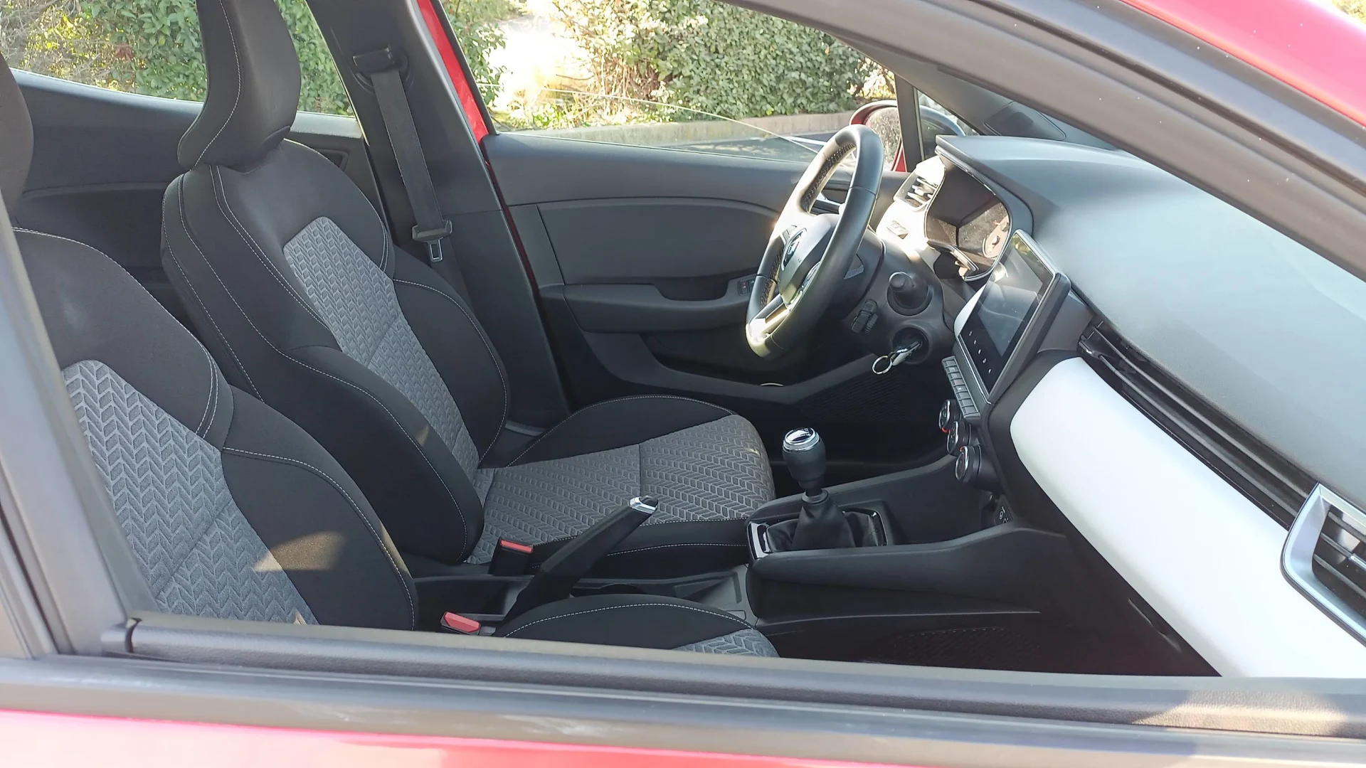 Renault Clio Limited - 1.0 TCe 90 2021 – Image 10